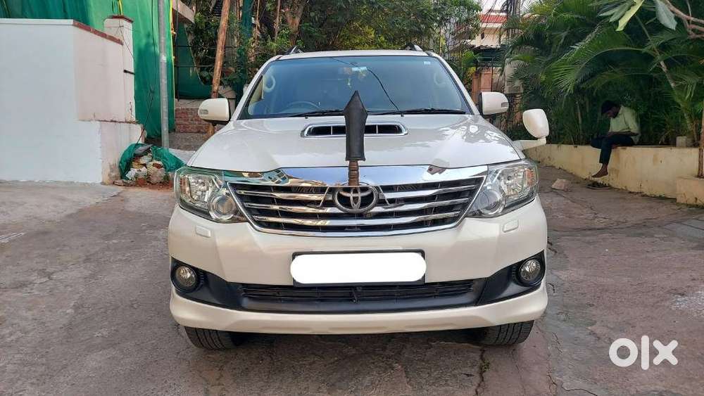 Toyota Fortuner 3.0 4x2 Automatic, 2013, Diesel