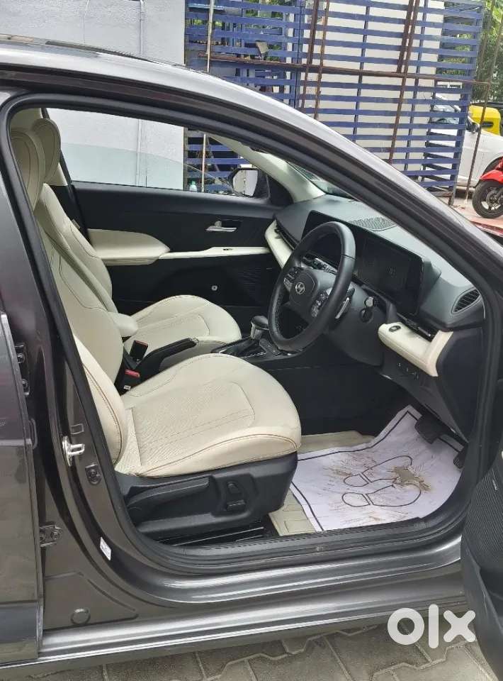 Hyundai Verna 1.5 Sx (o) Vtvt, 2023, Petrol