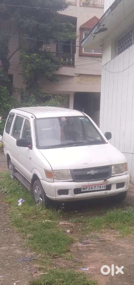 Chevrolet Tavera 2010 Diesel 96000 Km Driven