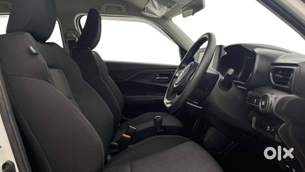 Maruti Suzuki Swift 1.2 Vxi (o), 2026, Petrol