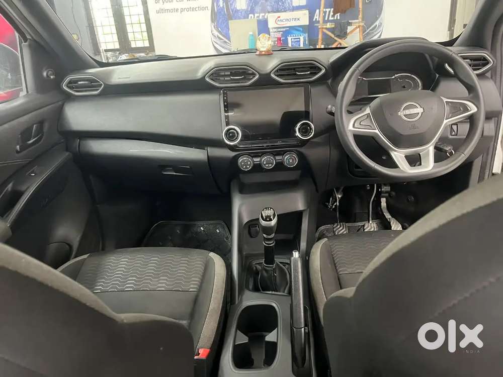 Nissan Magnite 1.0 Xe 2025