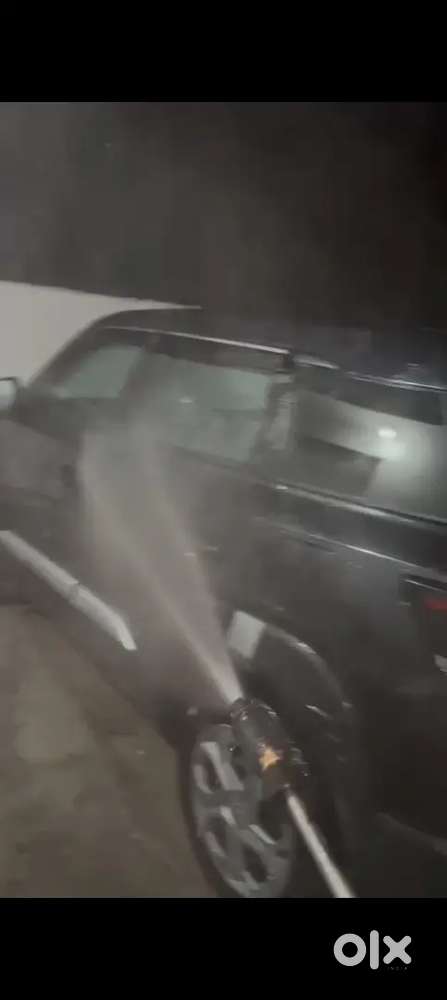 Maruti Brezza Vxi 2025