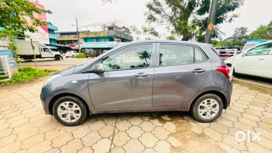 Hyundai Grand I10 Magna O At Petrol, 2016, Petrol