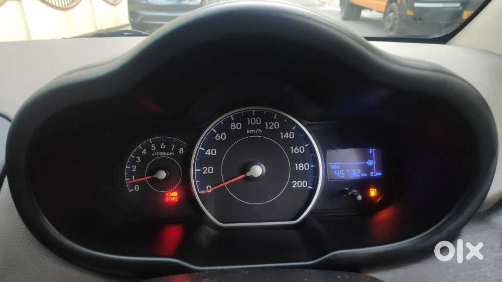 Hyundai I10 Sportz, 2013, Petrol