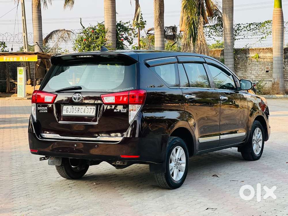 Toyota Innova Crysta 2.4 V 7 Str, 2017, Diesel