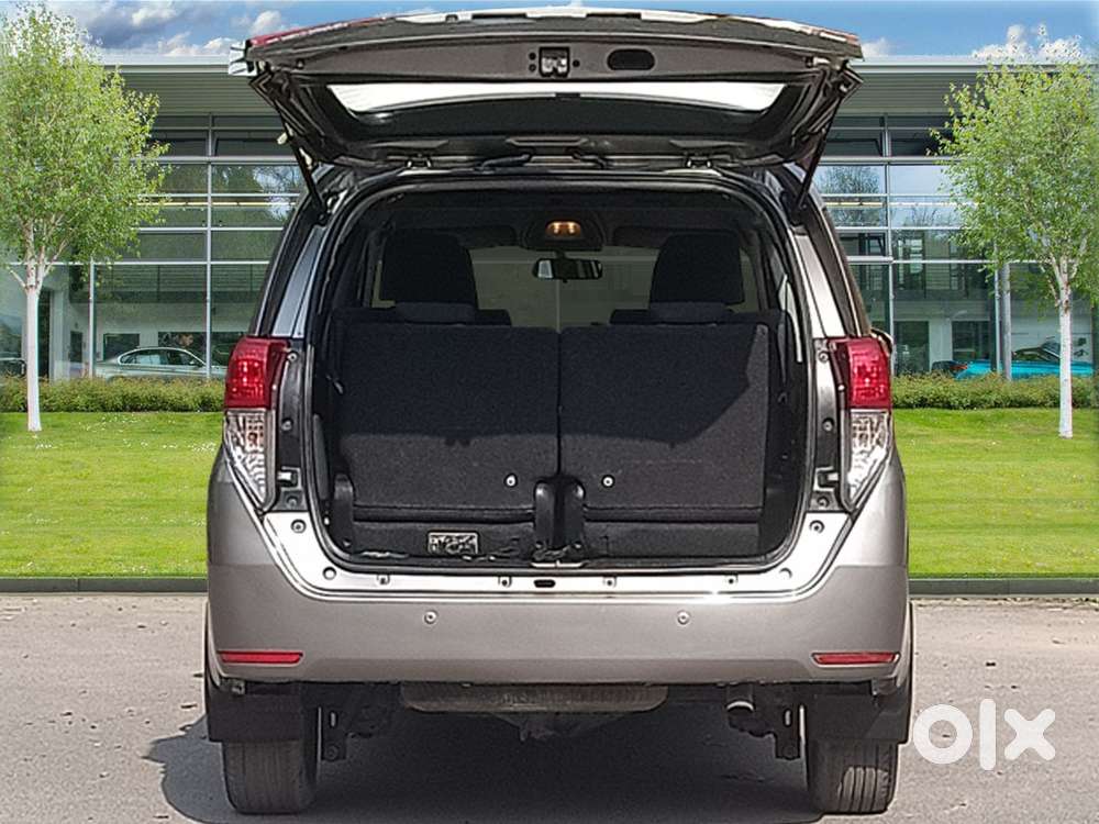 Toyota Innova Crysta 2.4 V, 2017, Diesel