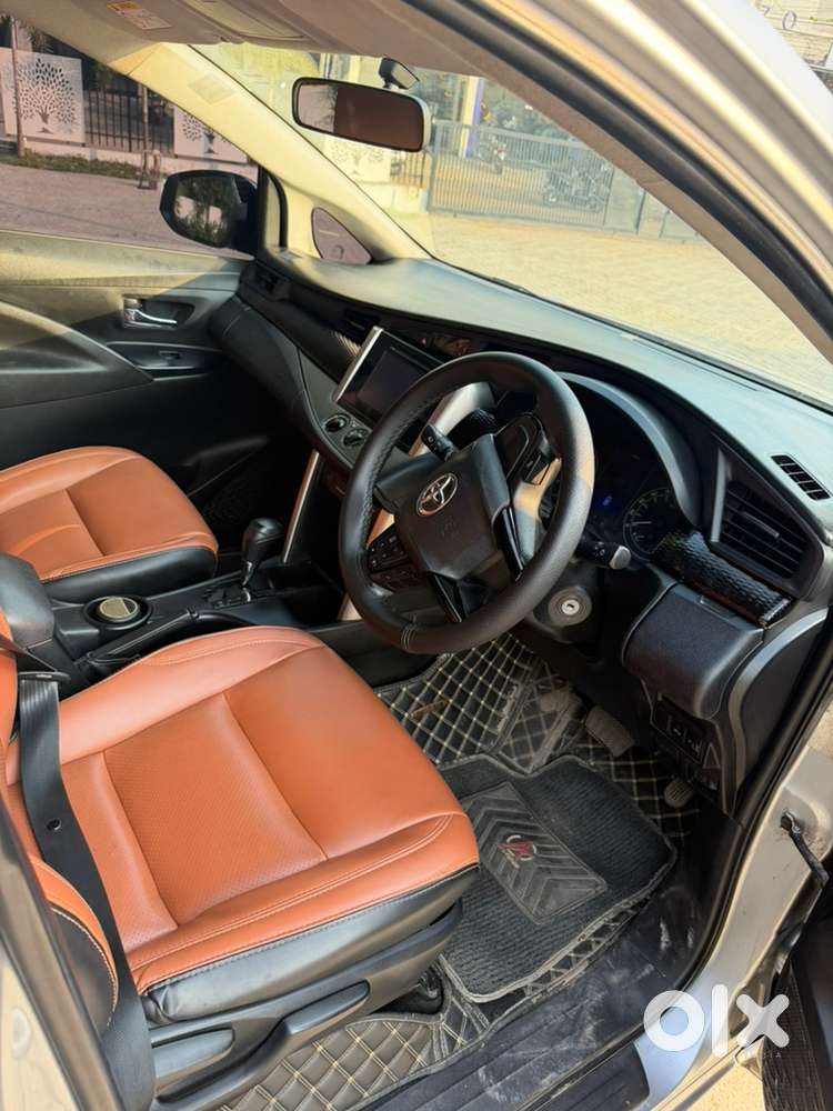 Toyota Innova Crysta 2.8gx Automatic