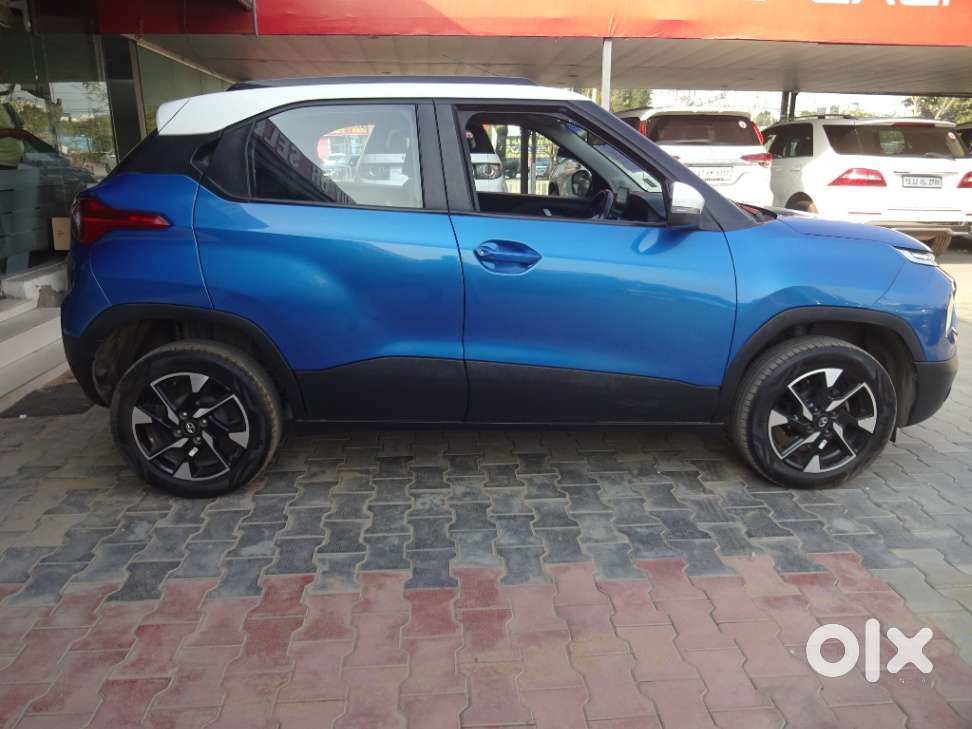 Tata Punch 1.2 Revotron Creative Amt Dual Tone, 2021, Petrol