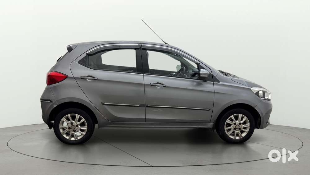 Tata Tiago 1.2 Revotron Xza, 2018, Petrol