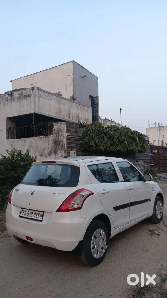 Maruti Suzuki Swift 2015 Diesel 77000 Km Driven