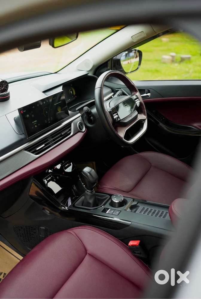 Tata Curvv Accomplished Plus A 1.2 Hyperion Gdi Petrol 6mt, 2025, Pe..