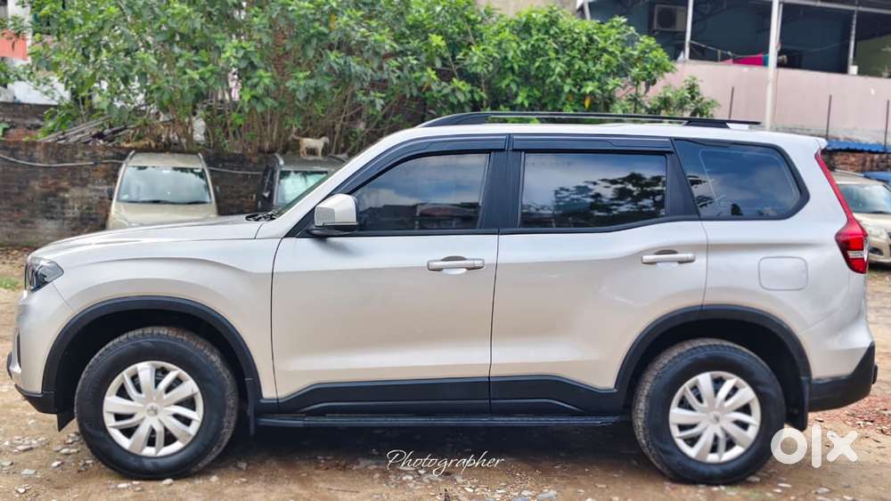 Mahindra Scorpio-n 2.0 Z4 Petrol Mt 7 Str, 2024, Petrol