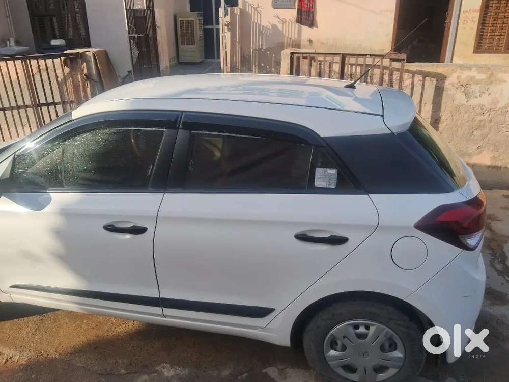 Hyundai Elite I20 2017 Petrol 80000 Km Driven