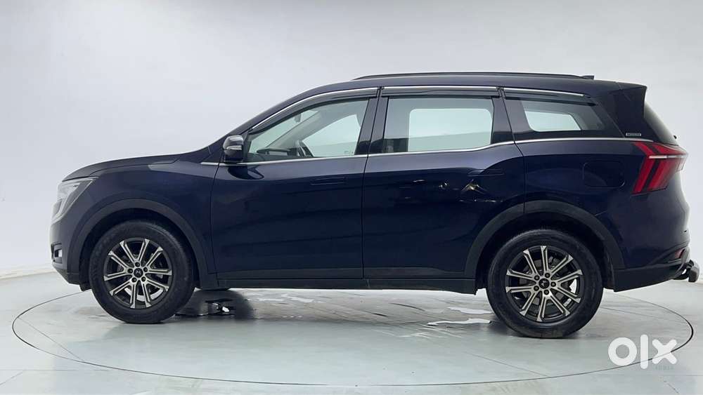Mahindra Xuv700 2.0 Ax 7 Petrol At Str, 2025, Petrol