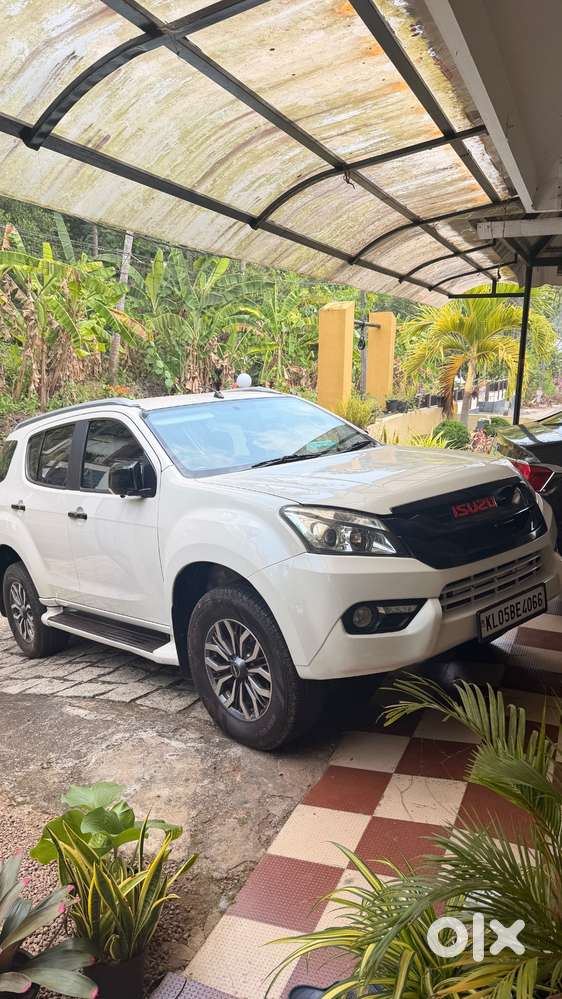 Isuzu Mux 4wd  Automatic