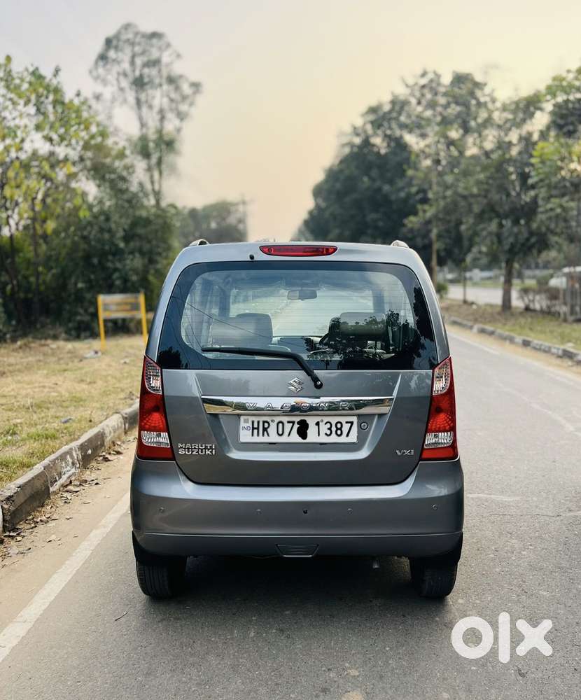 Maruti Suzuki Wagon R Vxi Plus Mt, 2017, Petrol