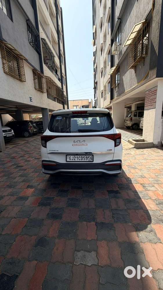 Kia Carens 2023 Petrol Good Condition