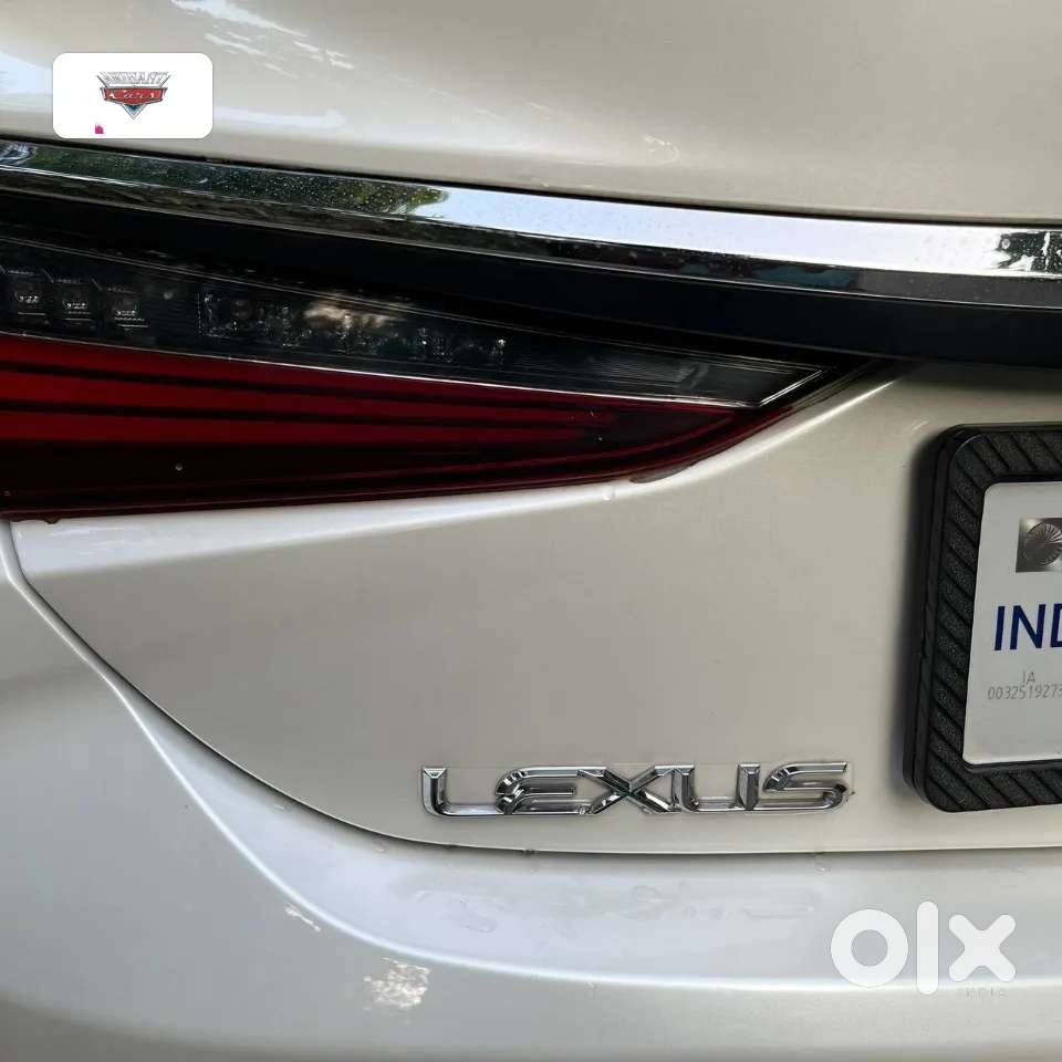 Lexus Es, 2024, Petrol