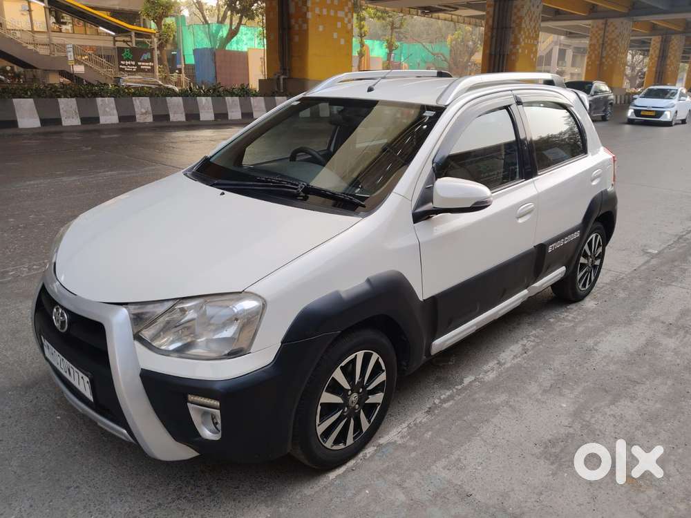 Toyota Etios Cross 1.2l G, 2015, Petrol
