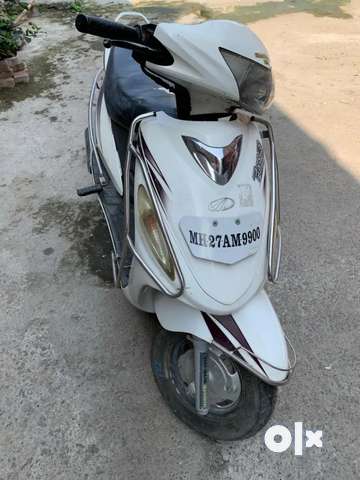 Mahindra rodeo scooty hot sale