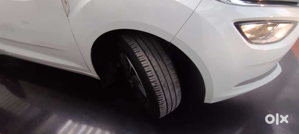 Tata Altroz 1.2 Xz Plus Petrol, 2022, Petrol