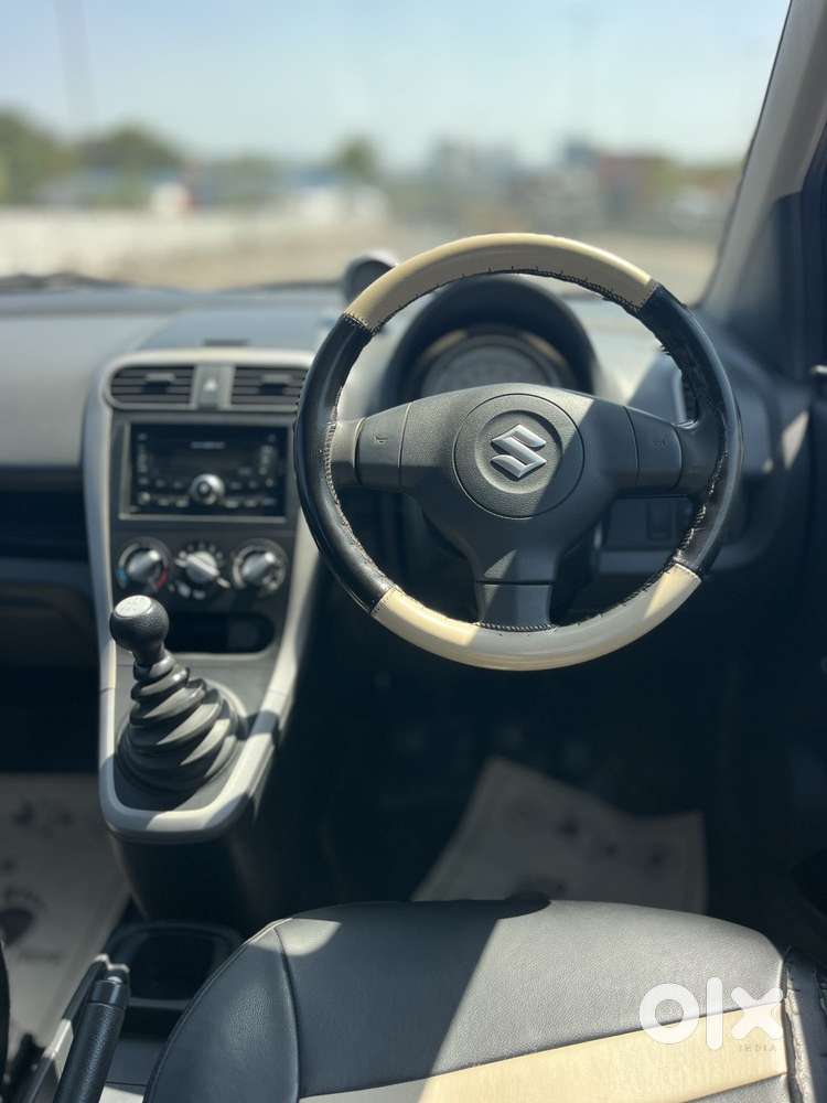 Maruti Suzuki Ritz Vxi, 2011, Petrol