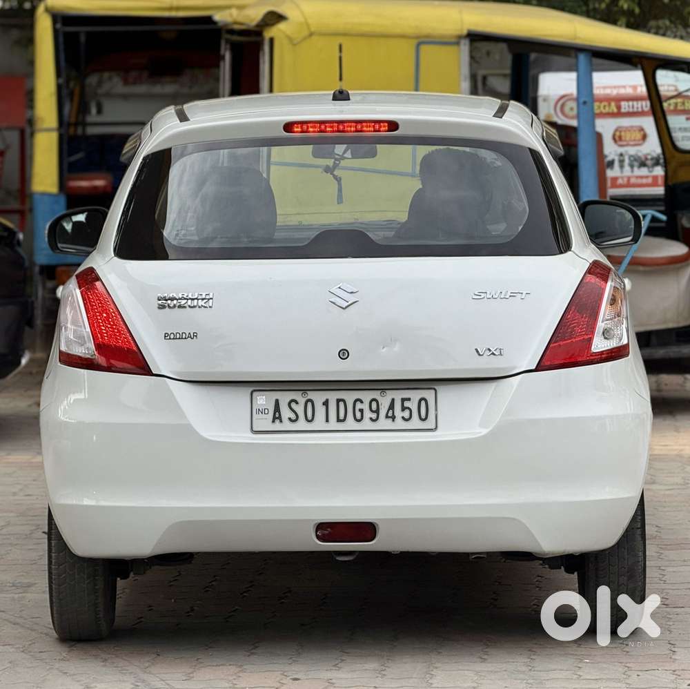 Maruti Suzuki Swift Vxi 1.2 Abs Bs-iv, 2017, Petrol