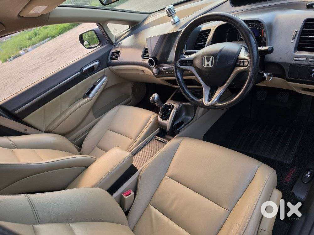 Honda Civic 1.8 V Mt, 2011, Petrol