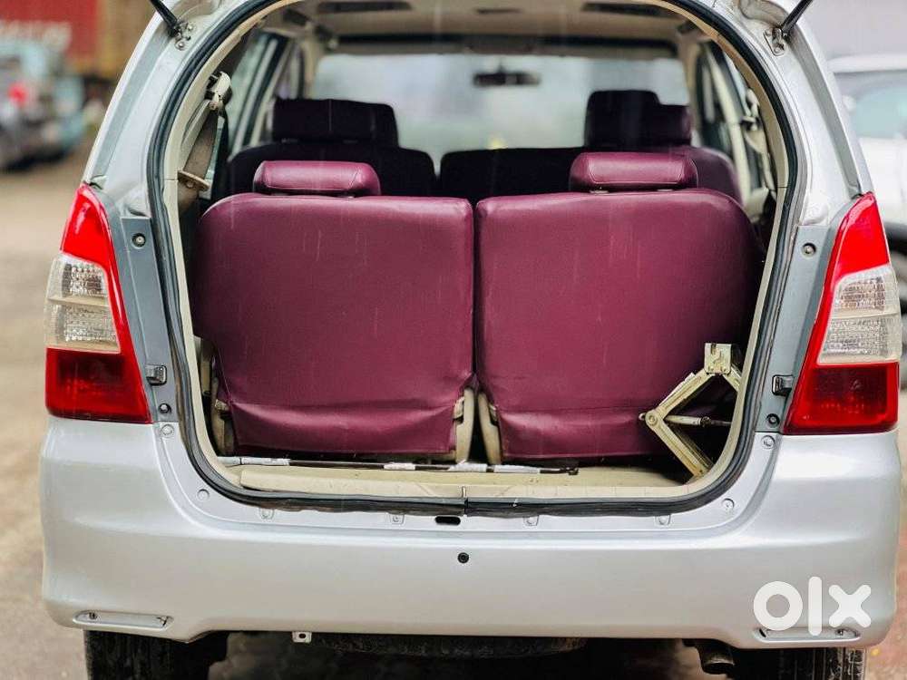 Toyota Innova 2.5 G (diesel) 8 Seater, 2010, Diesel