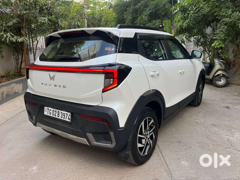 Mahindra Xuv 3xo Ax5 Ds Mt, 2025, Diesel