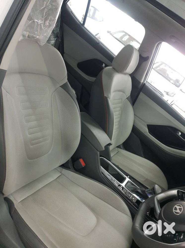 Hyundai Creta 1.5 Sx (o) Ivt Petrol, 2025, Petrol