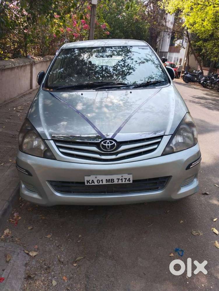 Toyota Innova 2.5 G (diesel) 8 Seater, 2006, Diesel