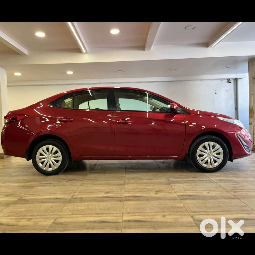 Toyota Yaris J Cvt, 2019, Petrol