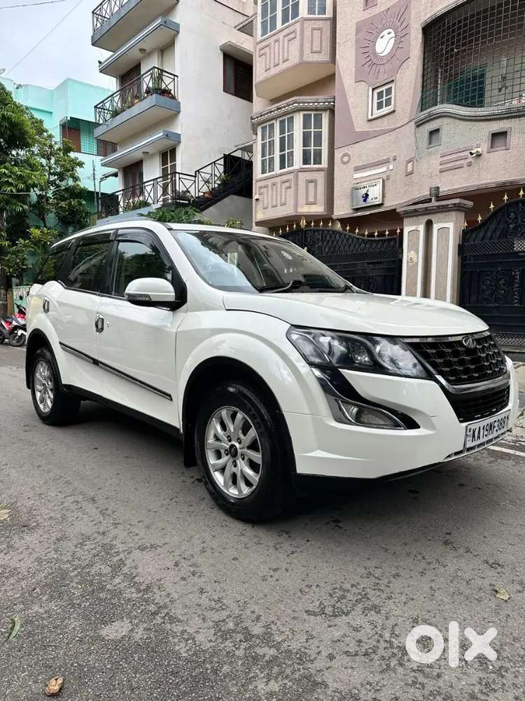 Mahindra Xuv500 W10 2015