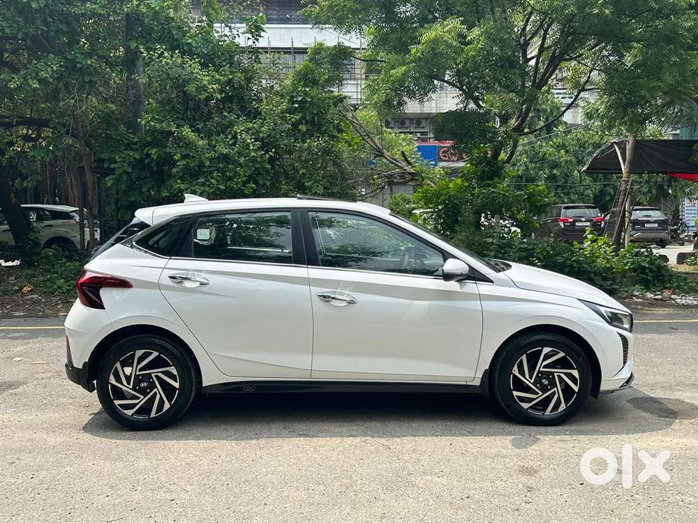 Hyundai I20 Asta 1.2 Ivt, 2024, Petrol