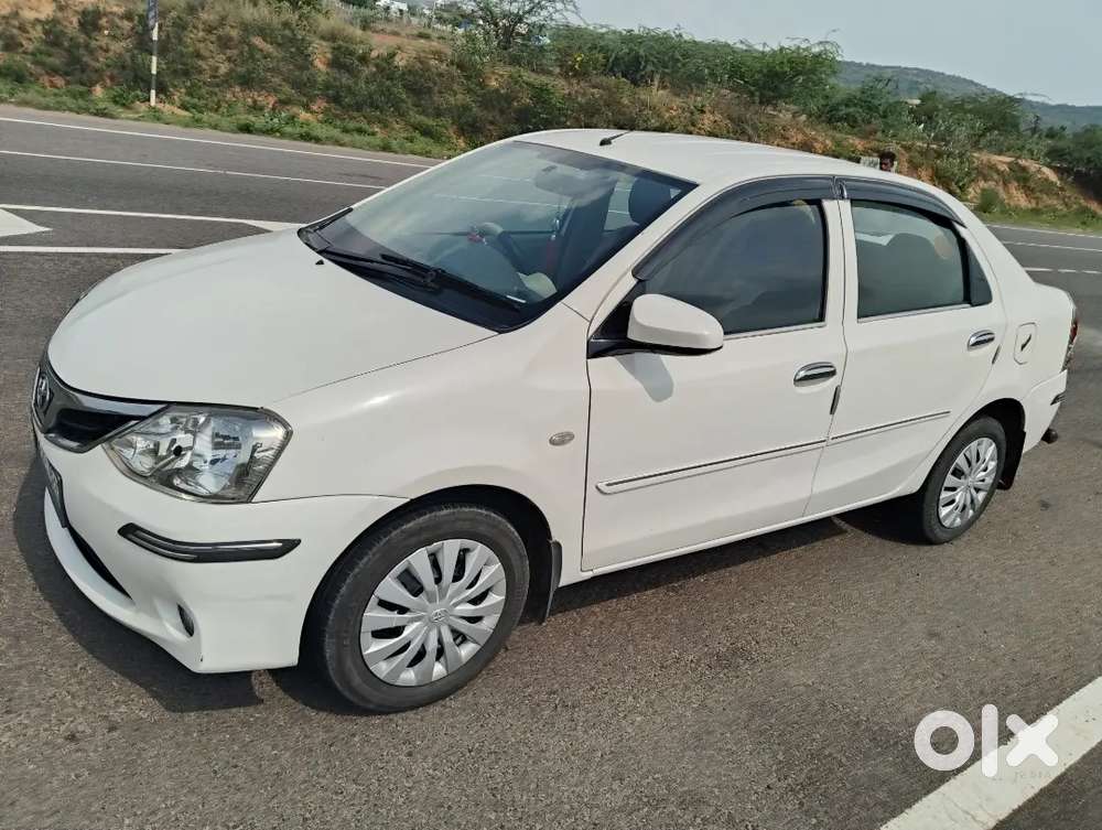 Toyota Etios 2014 Diesel 180000 Km Driven