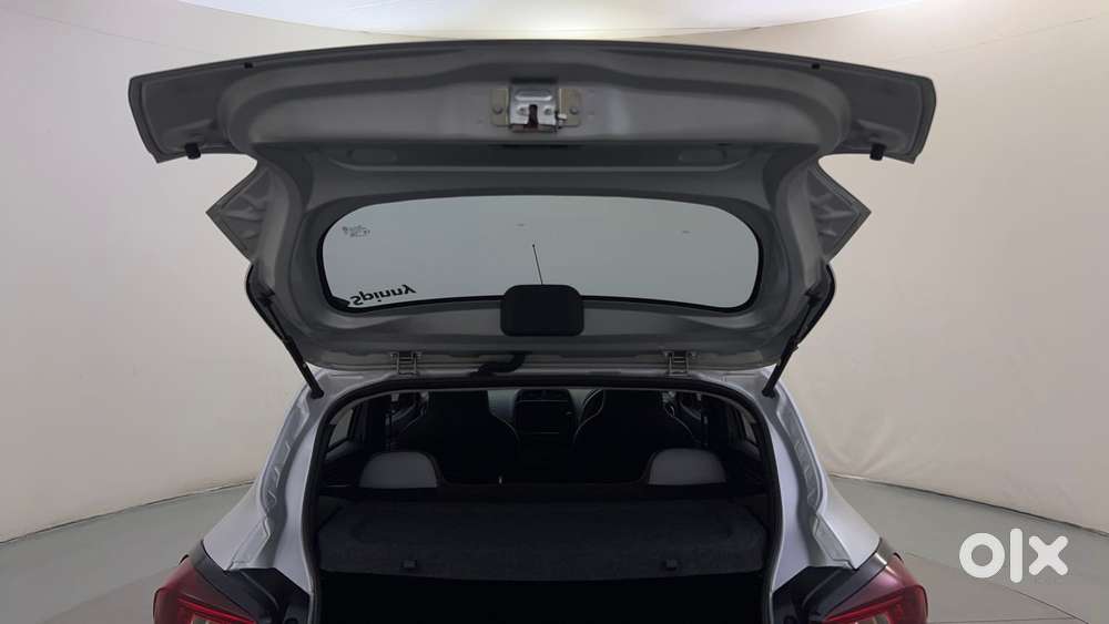 Renault Kwid 1.0 Rxt Amt, 2024, Petrol