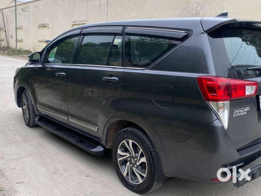 2022 Toyota Innova Crysta 2.4 G 7 Str – First Owner