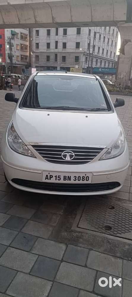 Tata Indica Vista Quadrajet Lx, 2013, Petrol