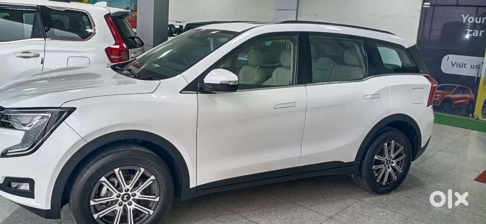 Mahindra Xuv700 2.0 Ax 7 Petrol At Luxury Pack Str, 2024, Petrol