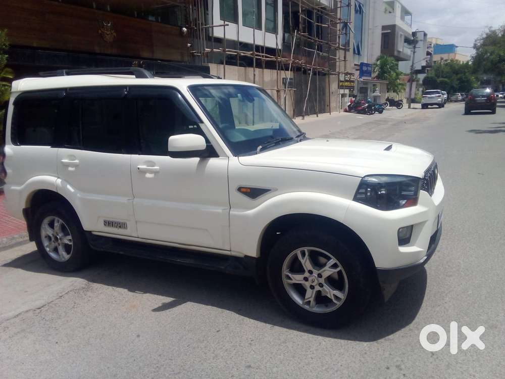 Mahindra Scorpio S10, 2015, Diesel