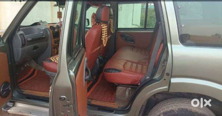 Scorpio Lx2, 9 Seater, Model 2011 For Sale