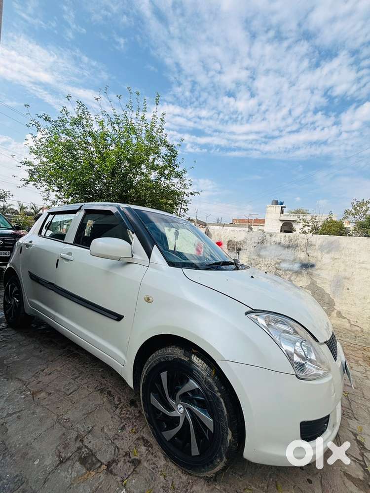Maruti Swift 1.3 Lxi 2010