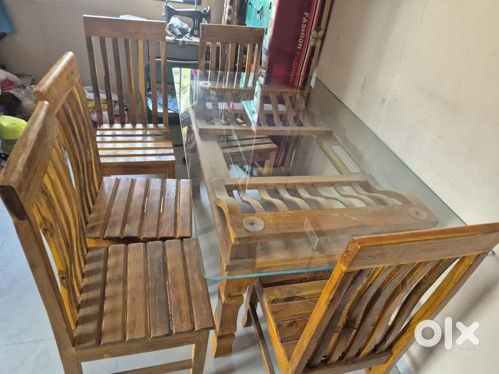 Dining Table 6 chairs