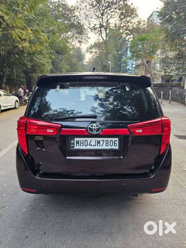 Toyota Innova Crysta