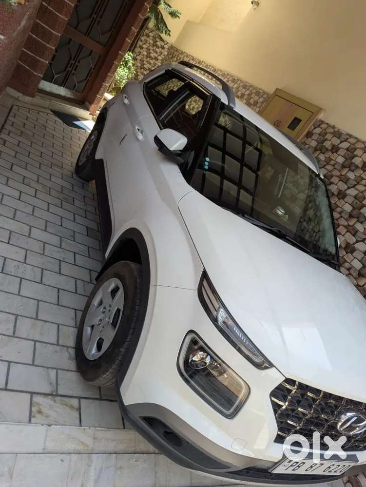 Hyundai Venue Almost New Condition