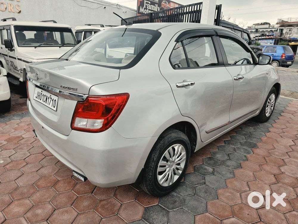 Maruti Suzuki Dzire 1.2 Vxi, 2017, Petrol