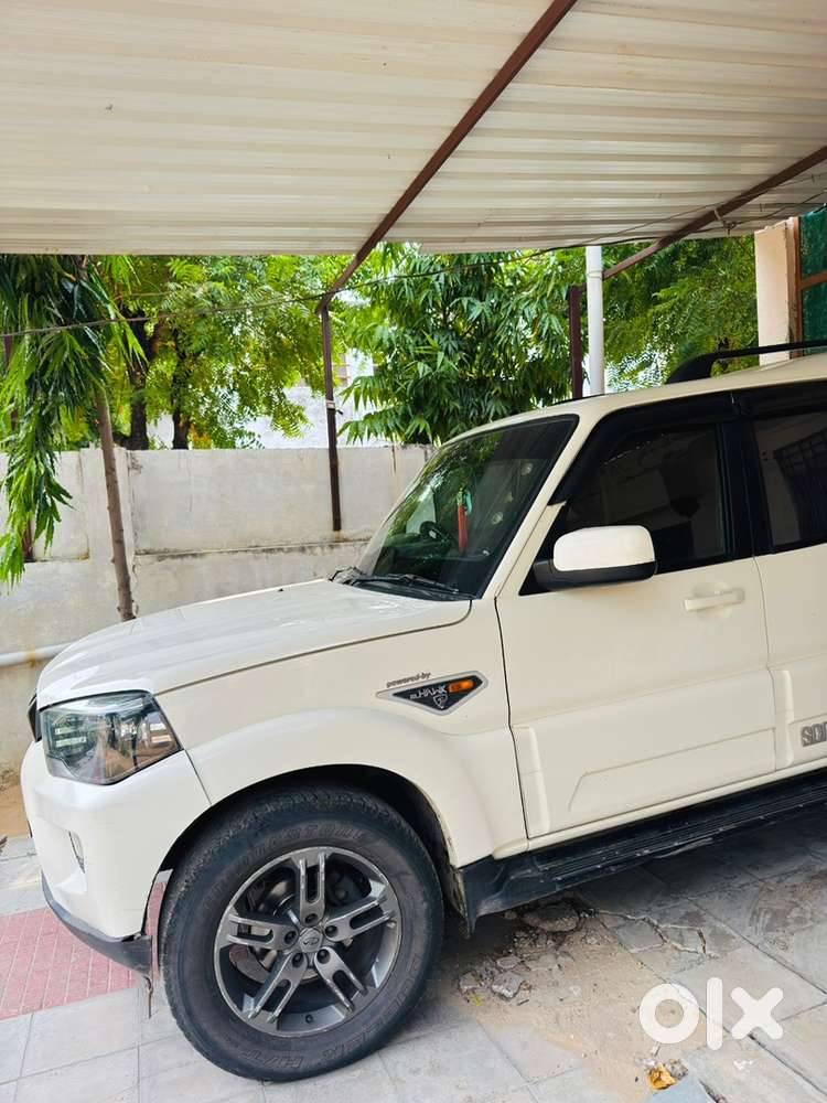 Mahindra Scorpio Diesel 2015