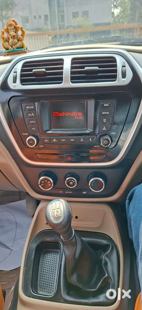 Mahindra Tuv 300 T8, 2016, Diesel