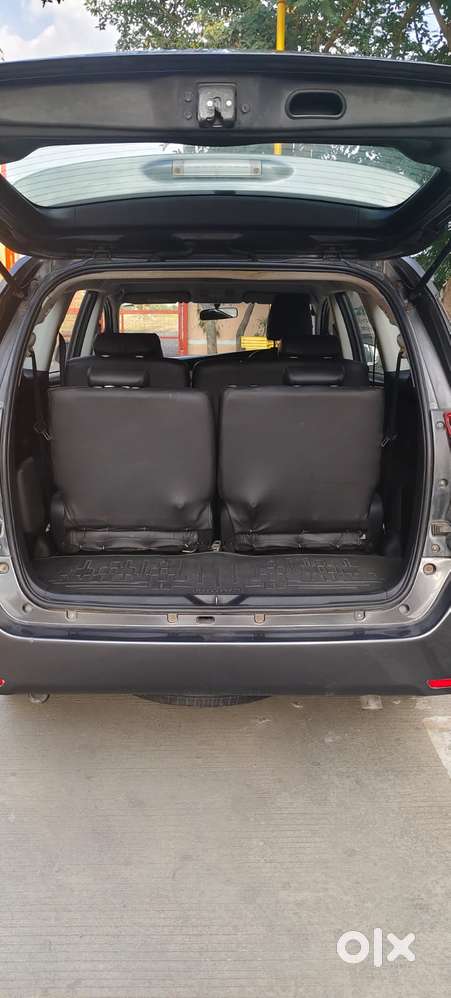 Toyota Innova Crysta 2.4 G Mt 8s, 2017, Diesel